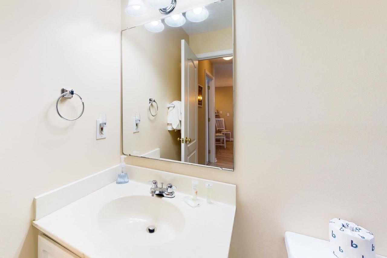 The Palms - 36507 Palm Dr, Unit #2204 Apartment
