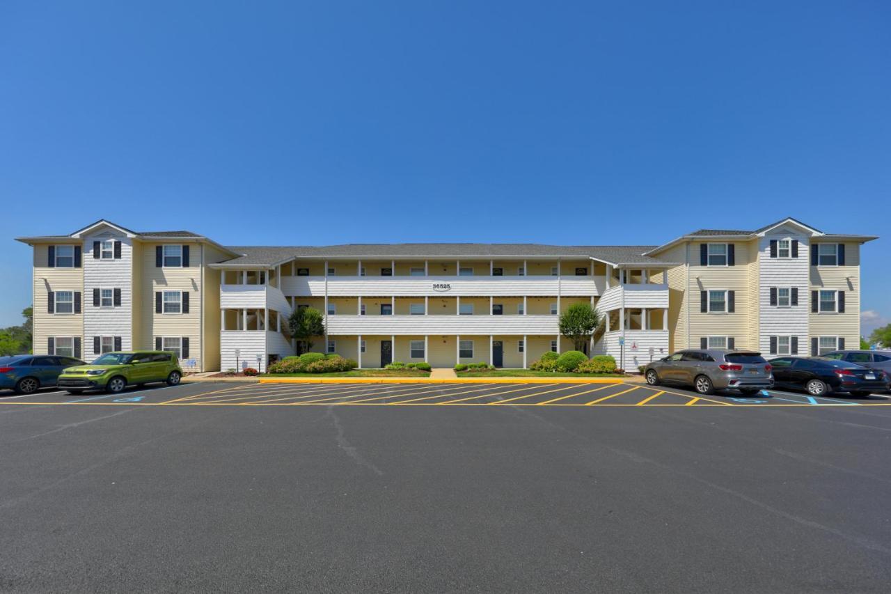 Apartment The Palms - 36507 Palm Dr, Unit #2204 *